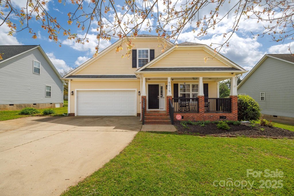 5015 Drake Pond Lane