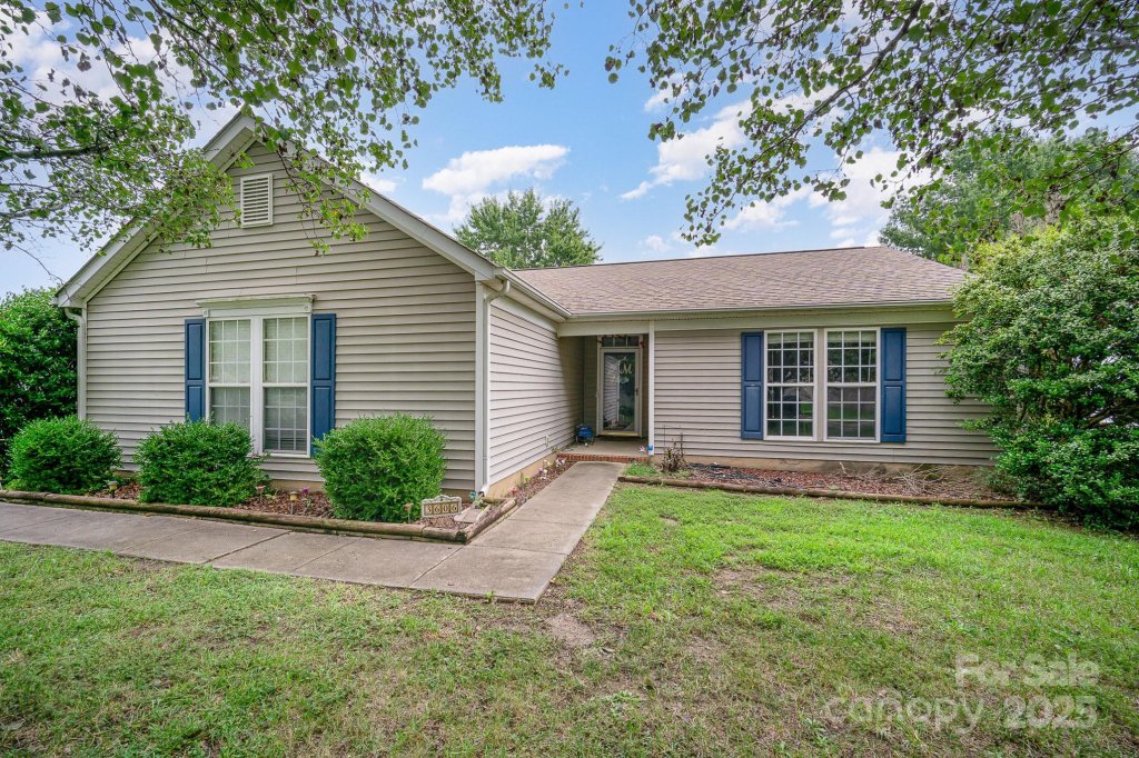 3606 White Swan Court