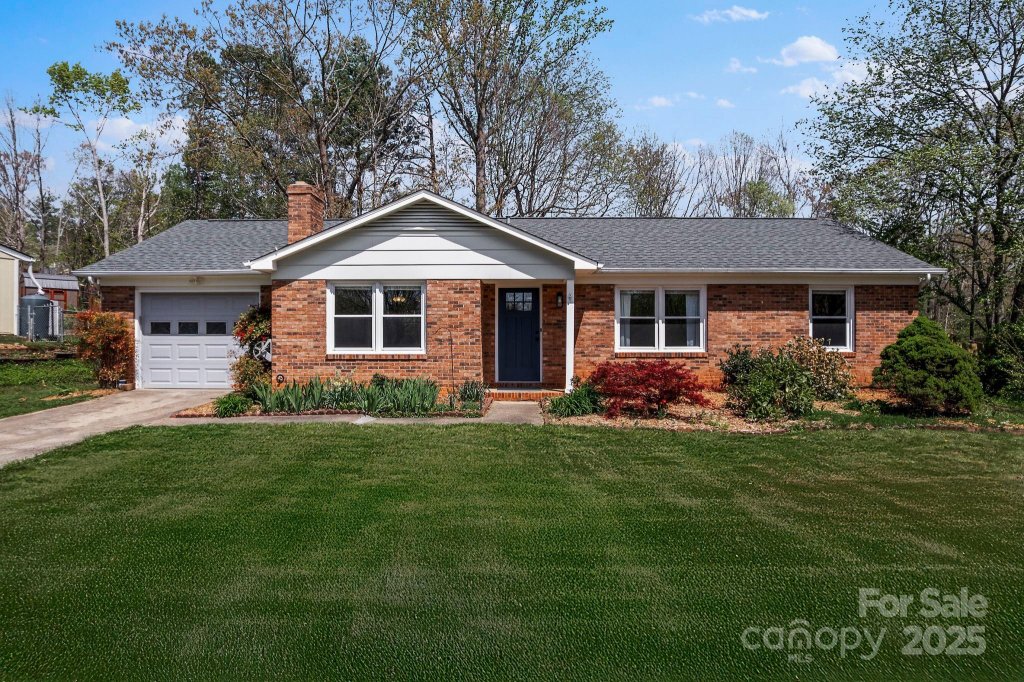 29 Knoll Ridge Drive