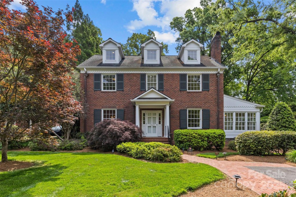 1949 S Wendover Road