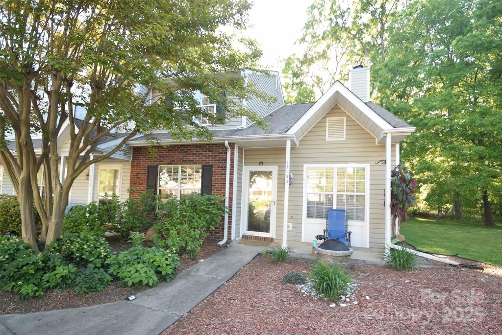 Roxborough, Charlotte community