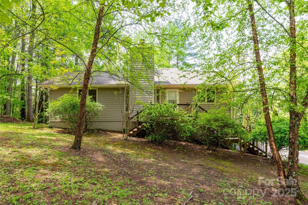 99 Sequoyah Hills Drive