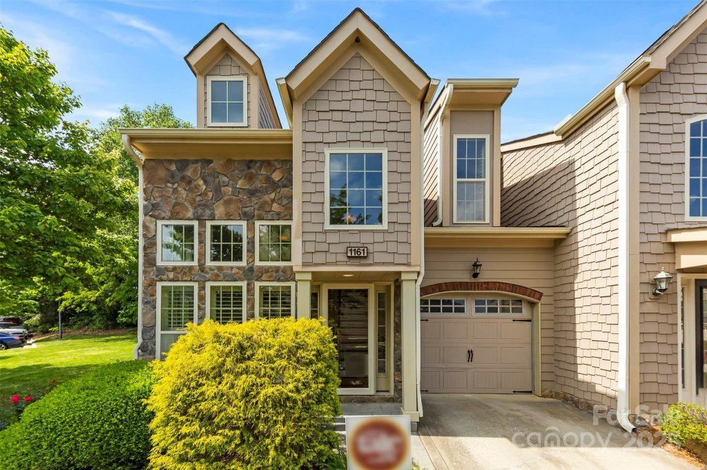 1161 Stuarts Landing Drive