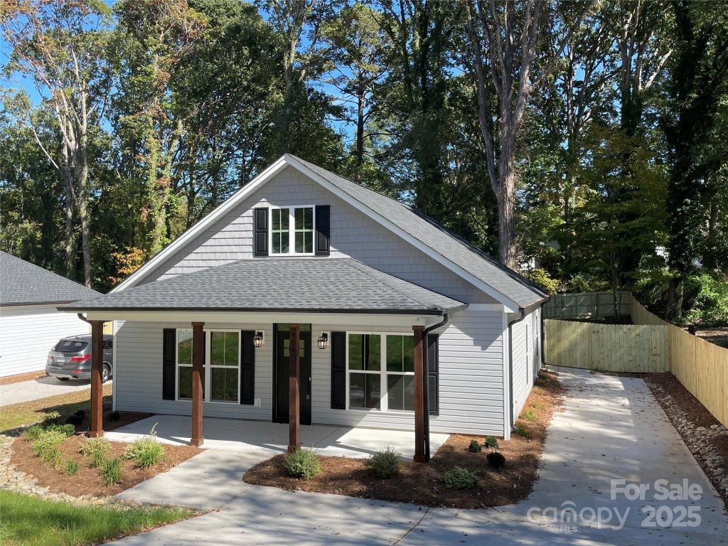 404 N Peterson Street