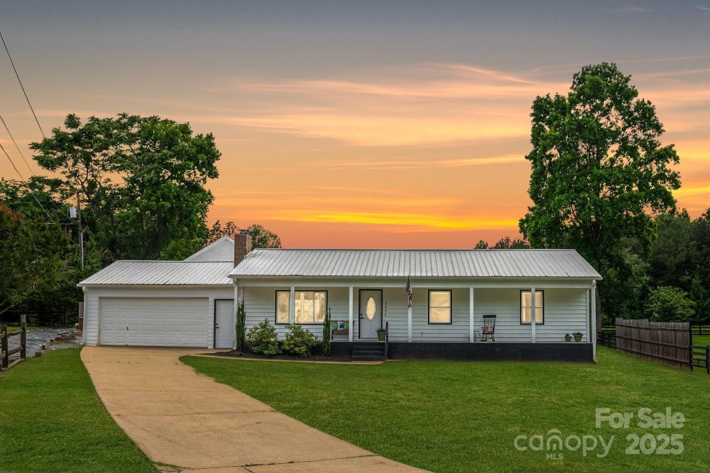 2054 Hickory Hills Drive