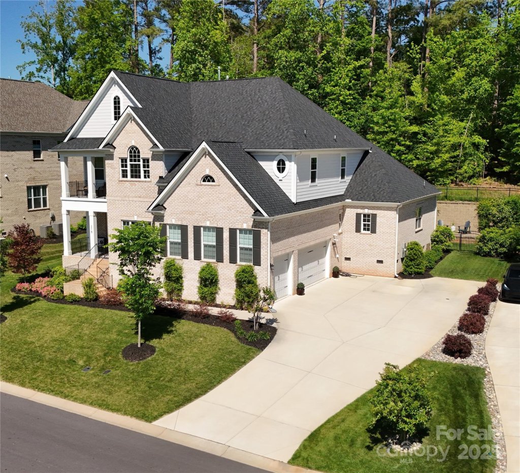 218 Turtleback Ridge