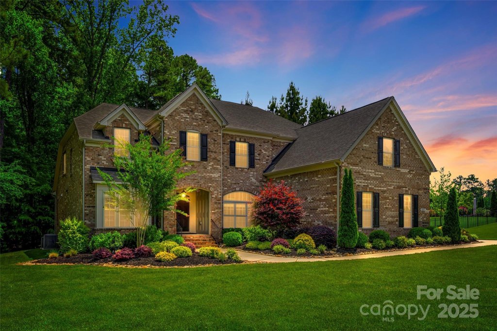 801 Hidden Pond Lane