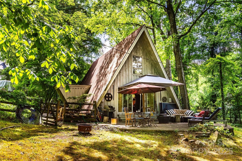 6516 Sharon Hills Road