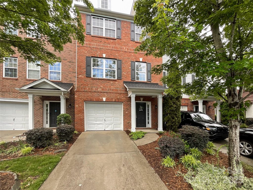 1295 Amber Ridge Road