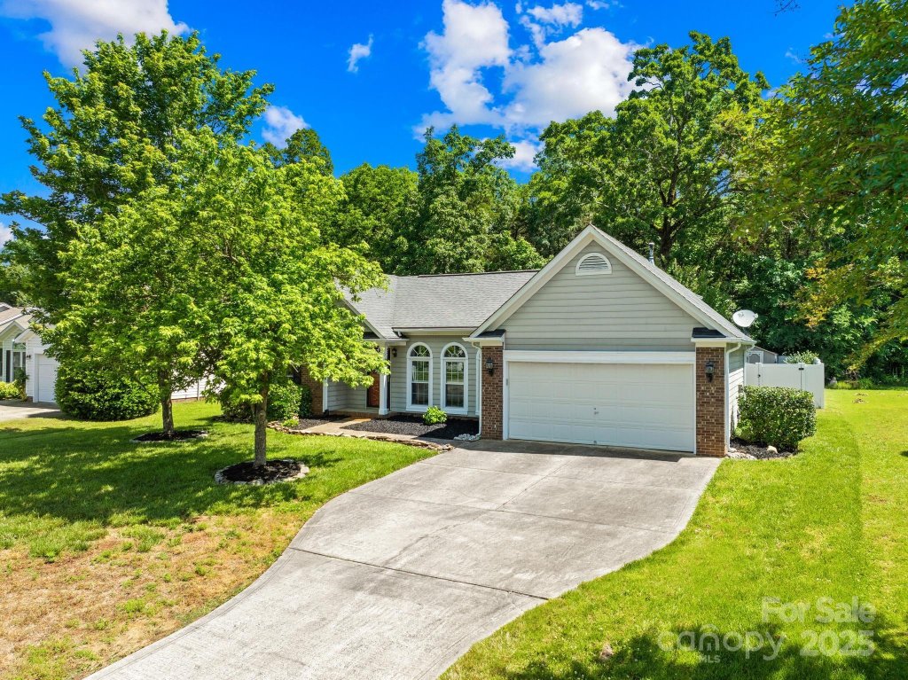 3006 Emerald Meadow Lane