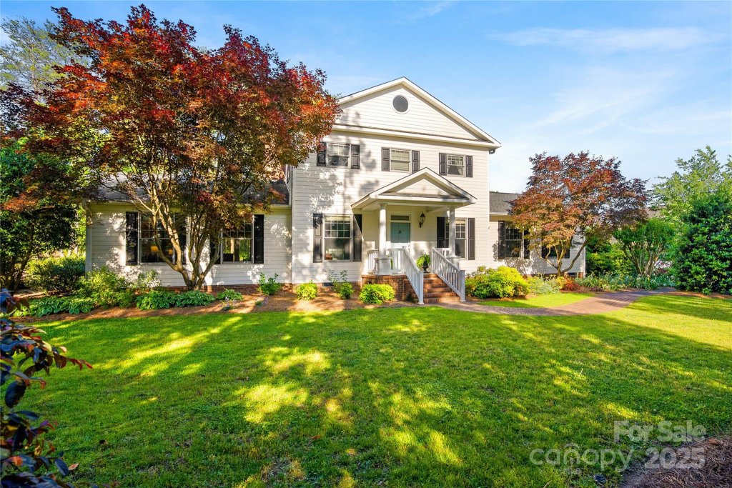 216 Saint Andrews Boulevard