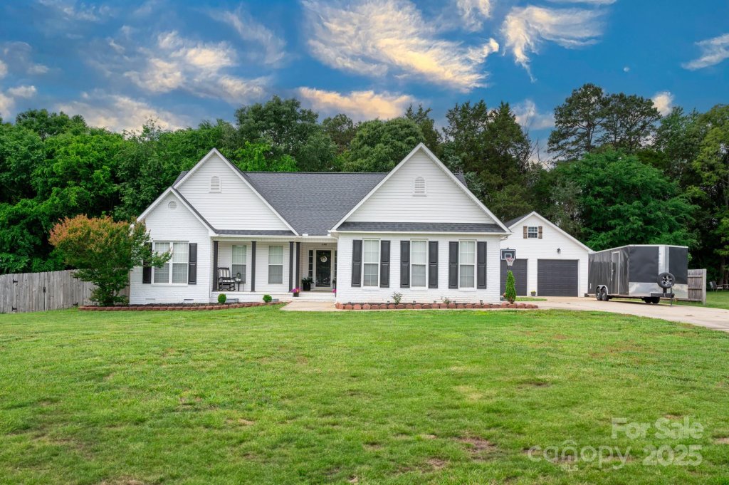 1140 Landsdown Drive