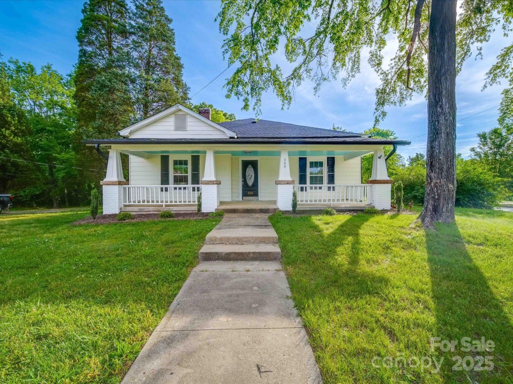 300 W 12th Street