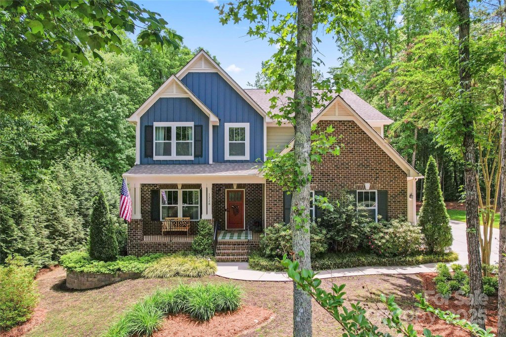 1328 Huntcliff Drive