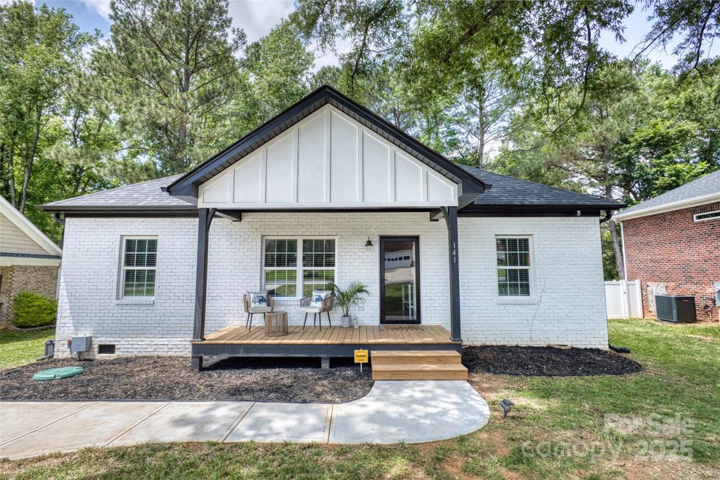 141 Ole Eastpointe Drive