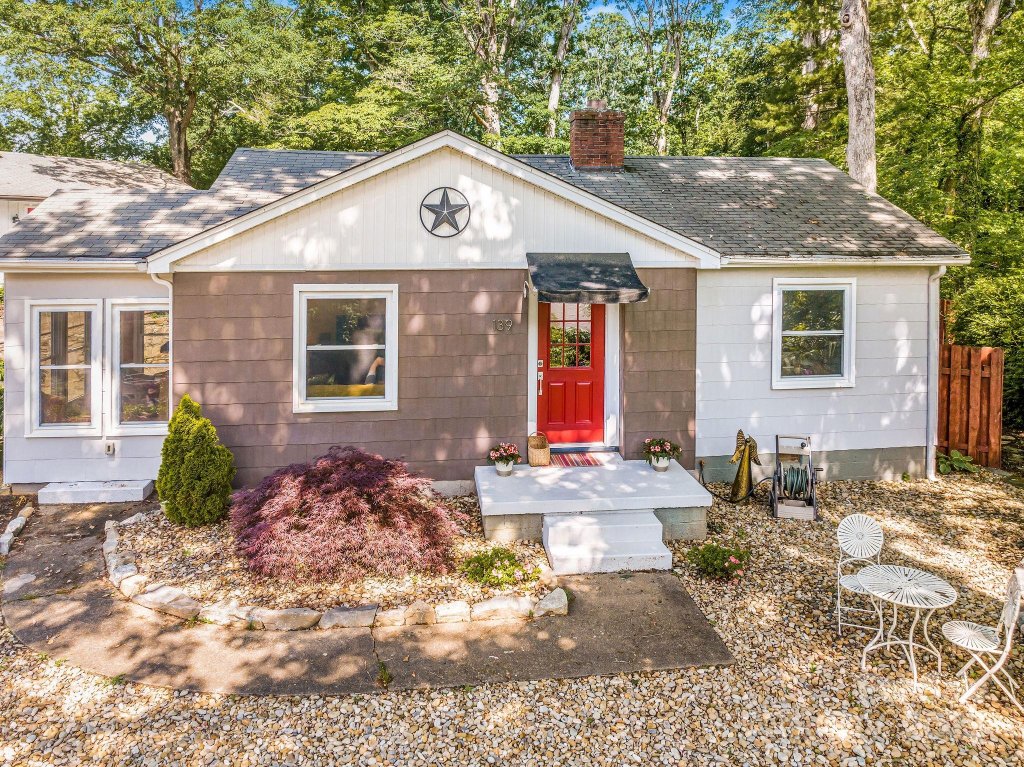 Beverly Hills, Asheville community