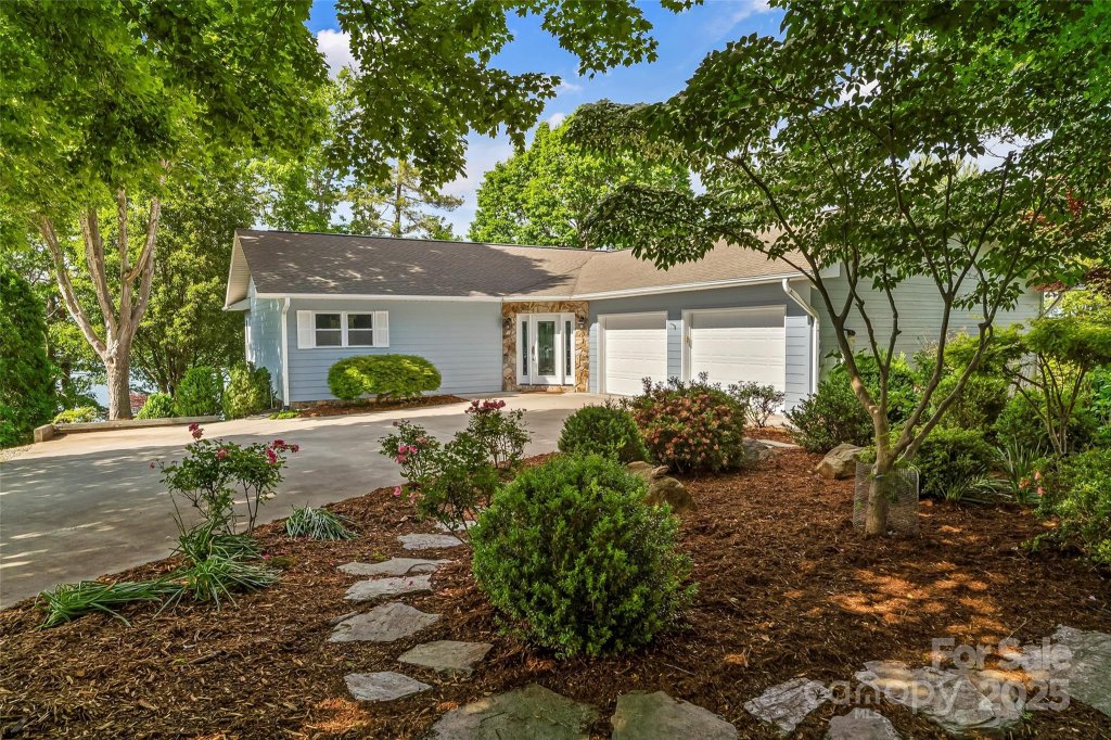 2218 Mallard Cove Drive