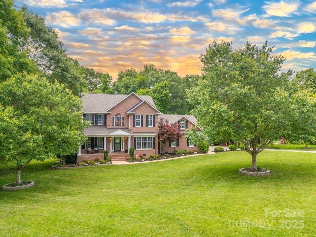 144 Chickasaw Drive