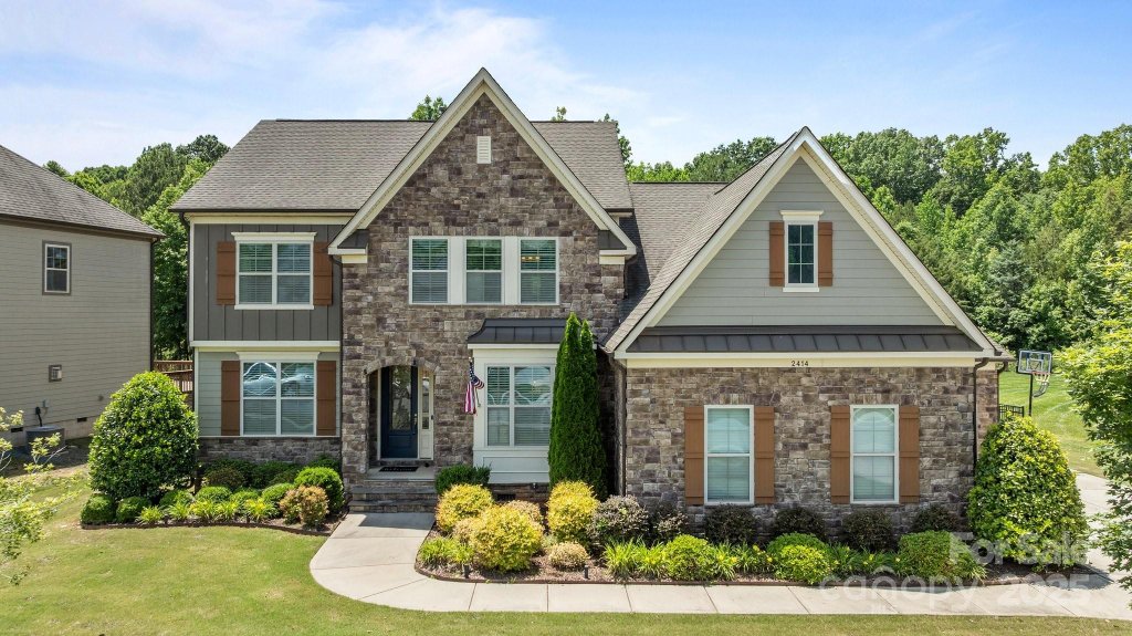 2414 Madeira Circle