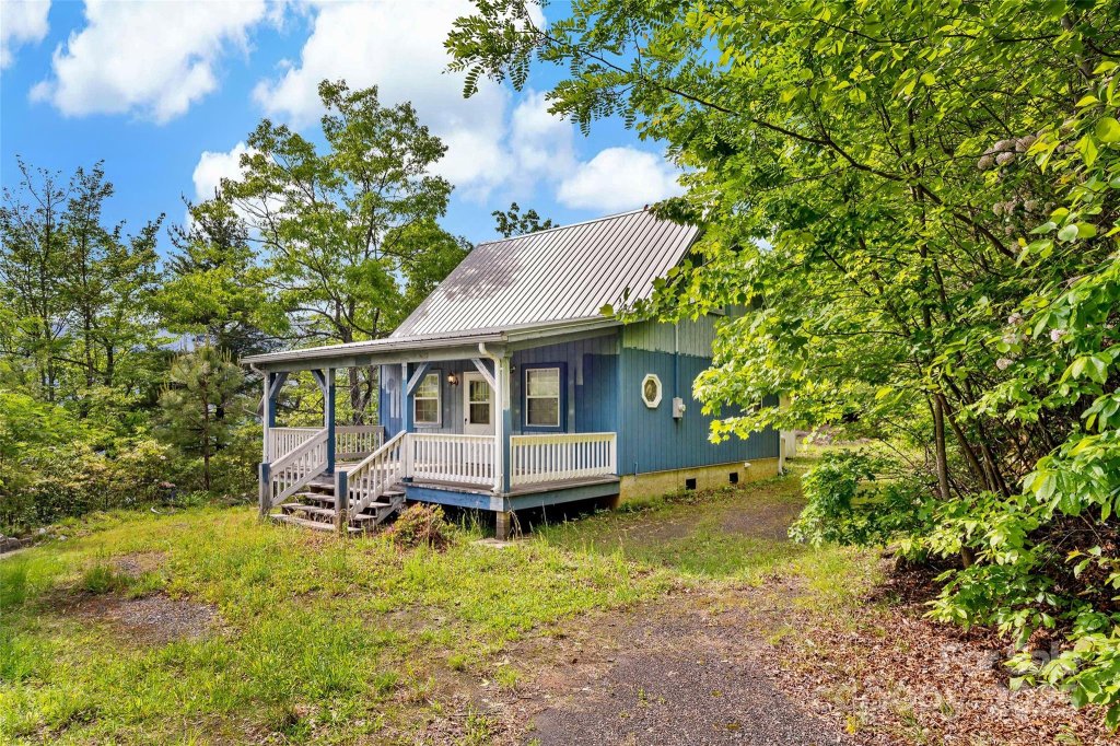 Linville Forest, Marion community