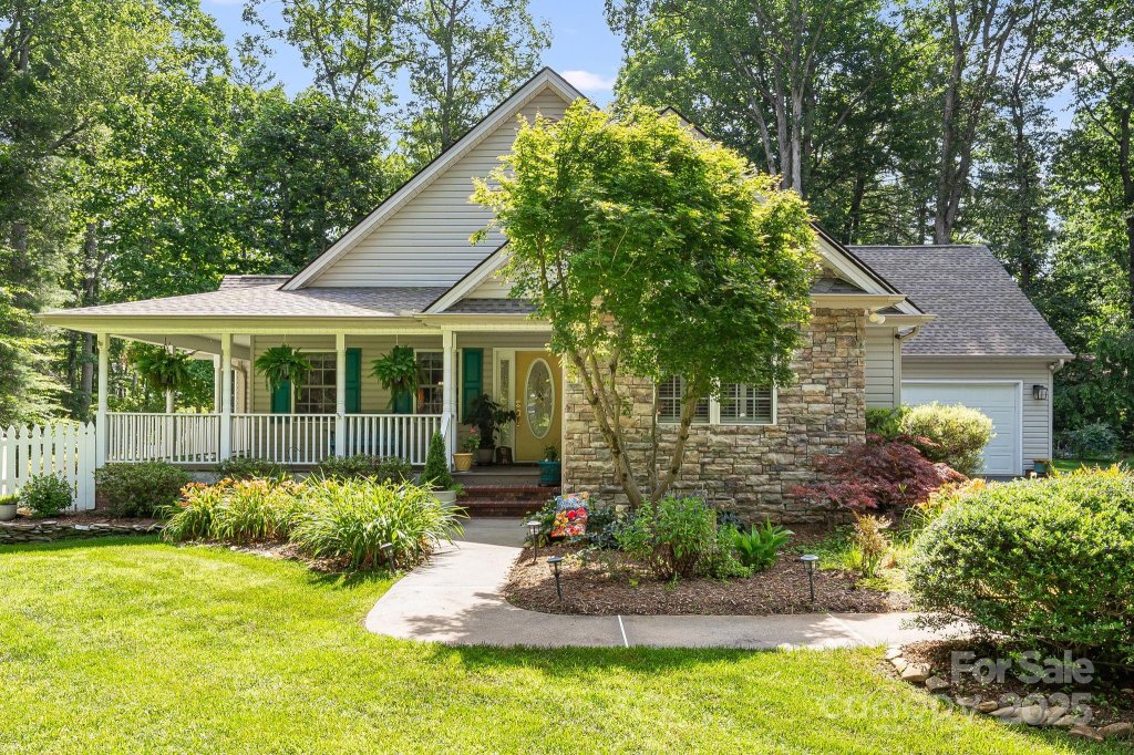 61 N Greenwood Forest Drive
