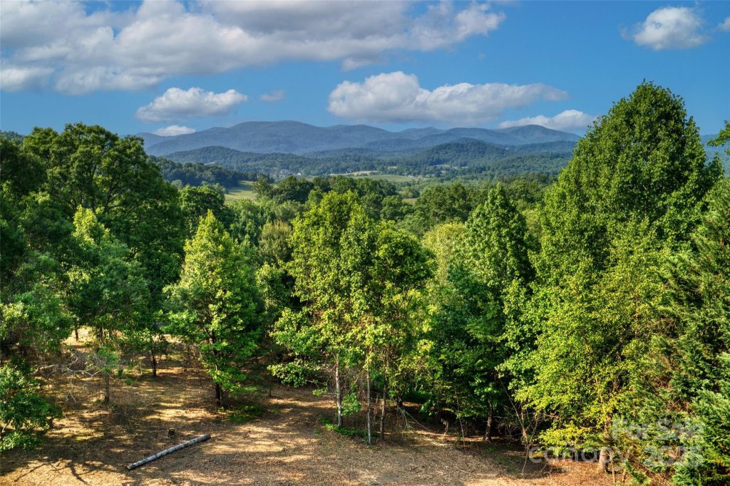 V L Smith Knolls Road