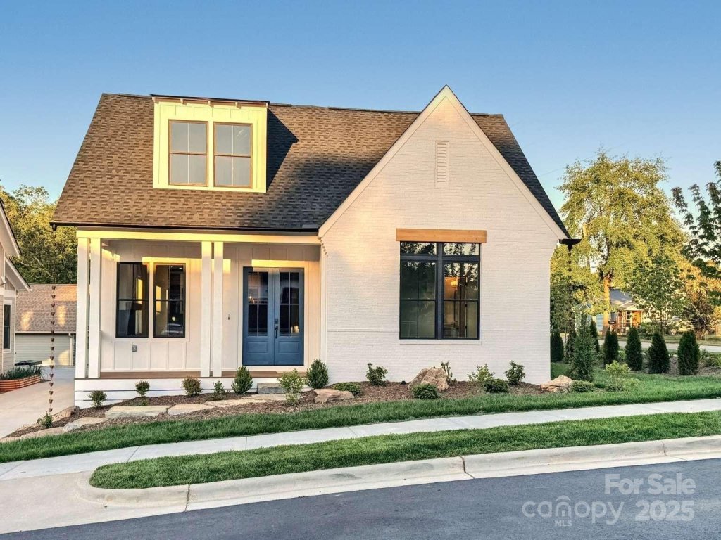 10 Hidden Pond Lane