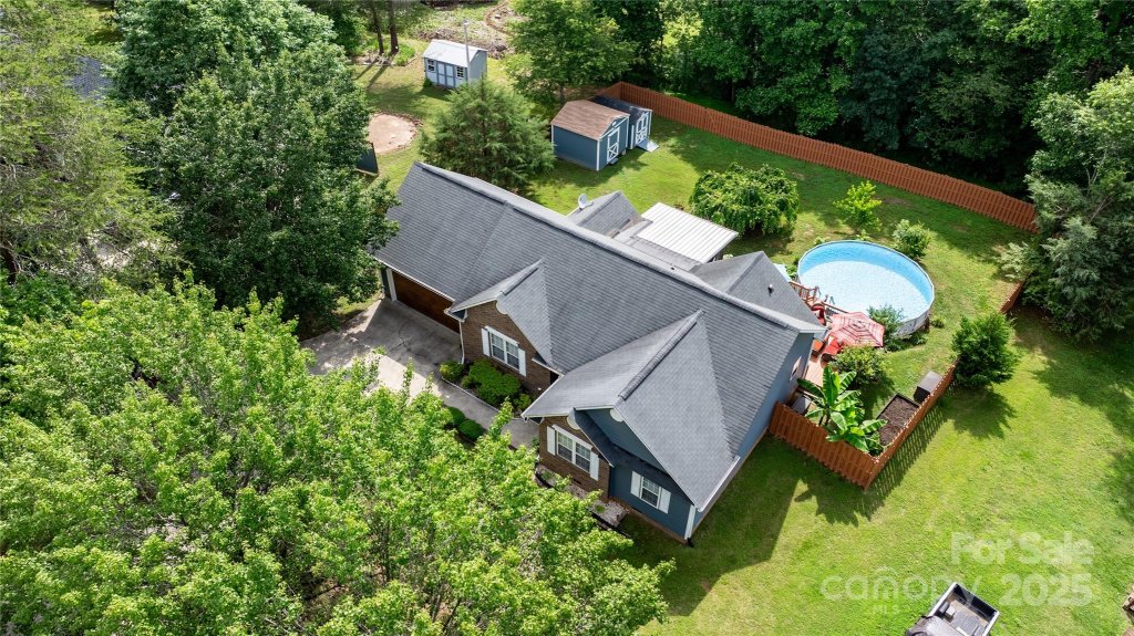 1305 Creekview Drive