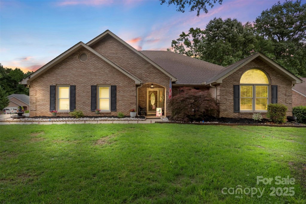 800 Isle Of Palms Court
