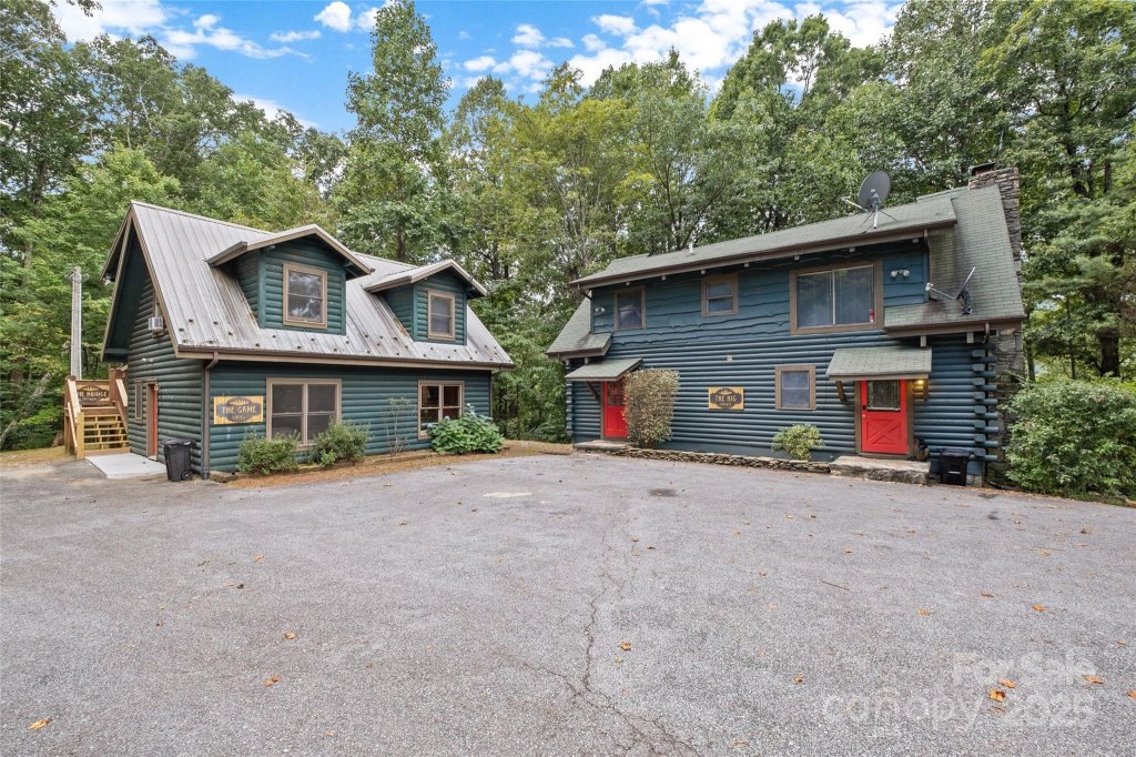 214 212 Mckenzie Way