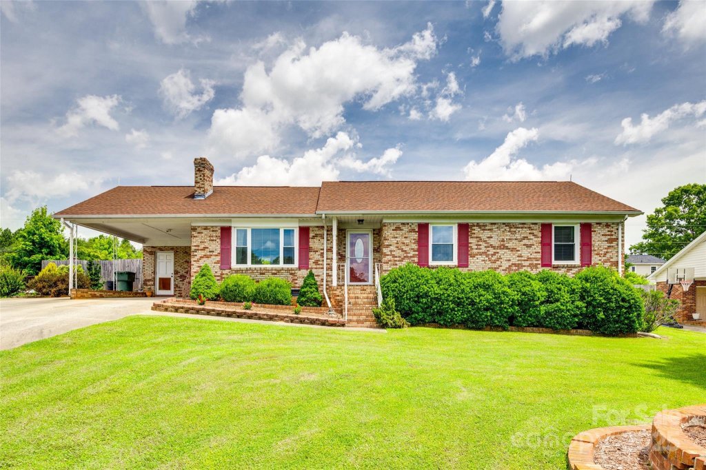 3903 Graywood Drive