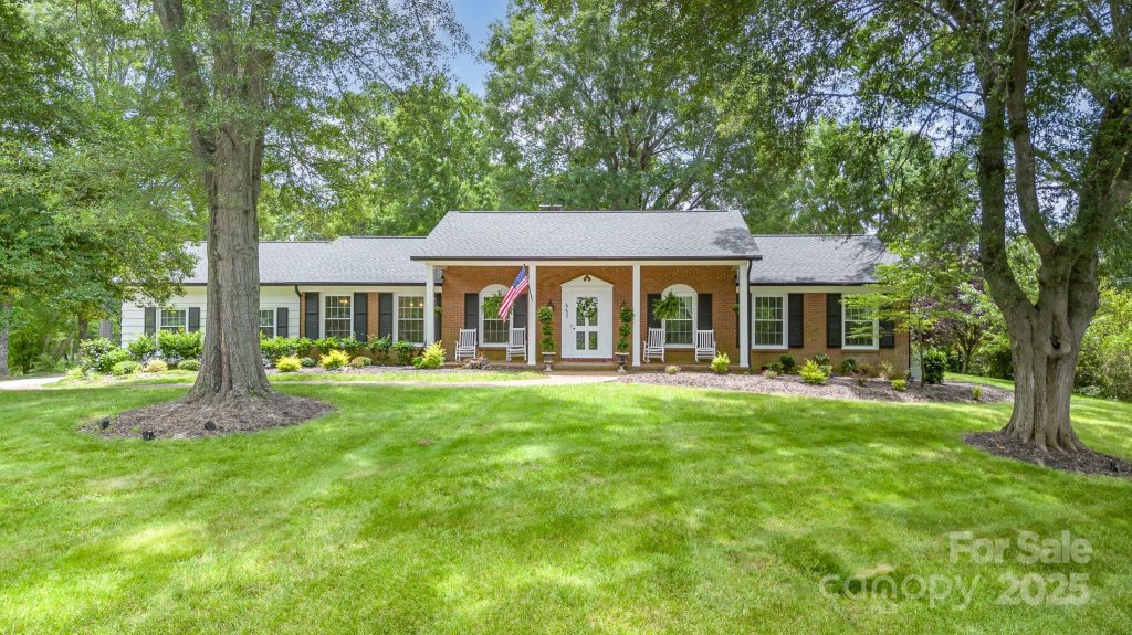 441 Crestside Drive