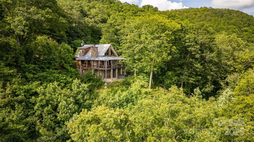 1145 Eagles Roost Road