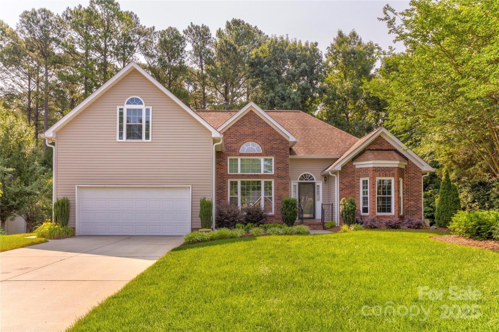 7521 Plumcrest Lane