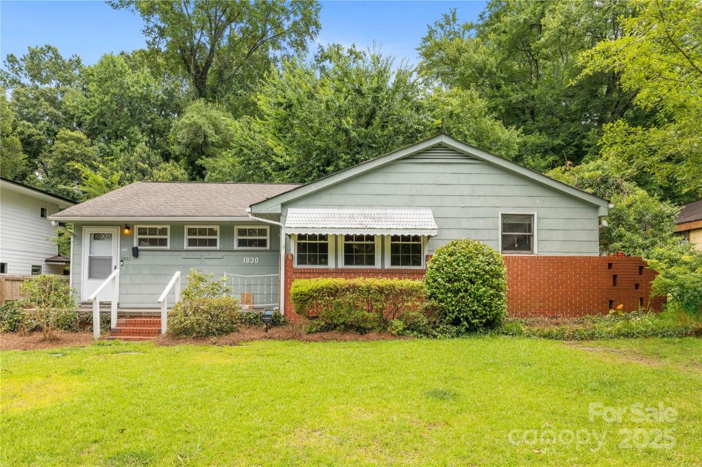 1830 1832 Academy Street