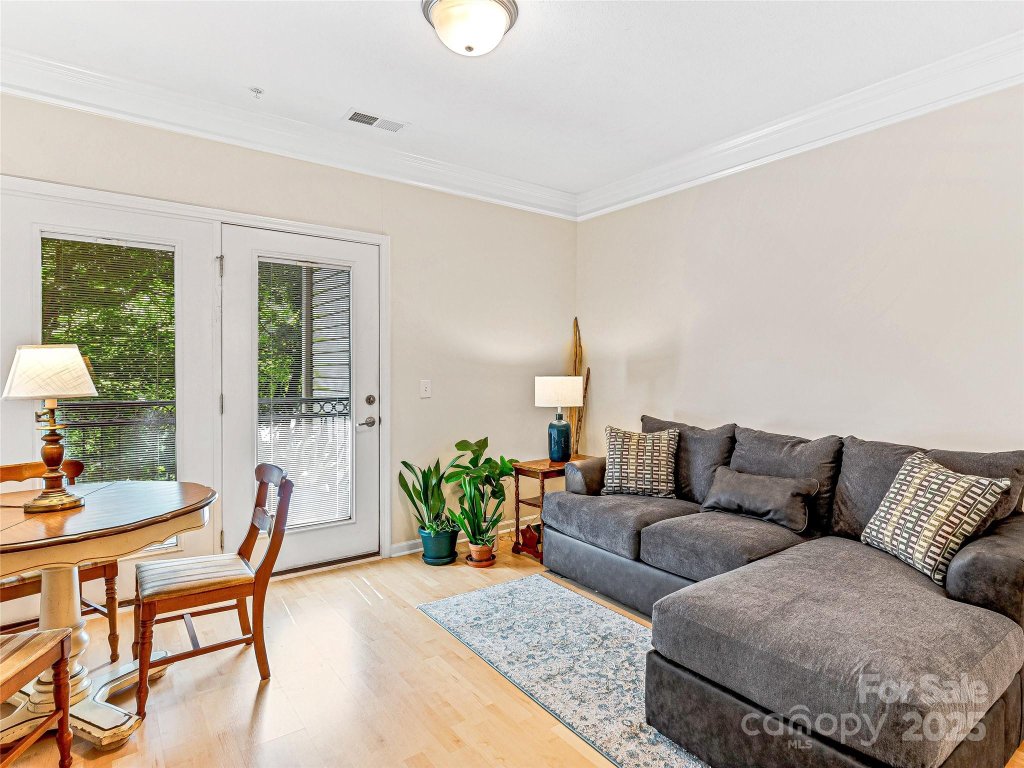 726 Appeldoorn Circle