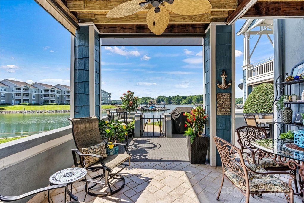 1007 Southwest Drive