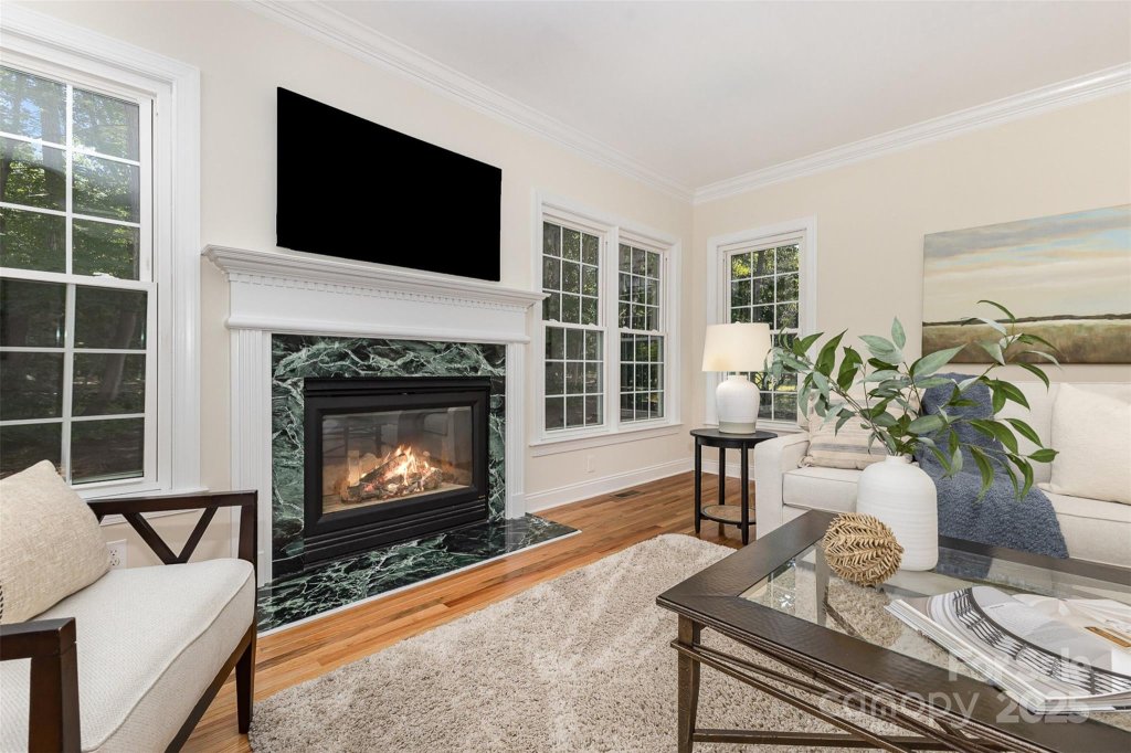 2919 Shady Reach Lane