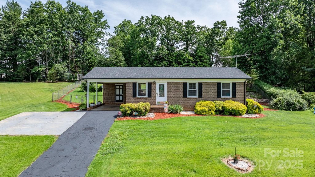 1040 Stagecoach Trail