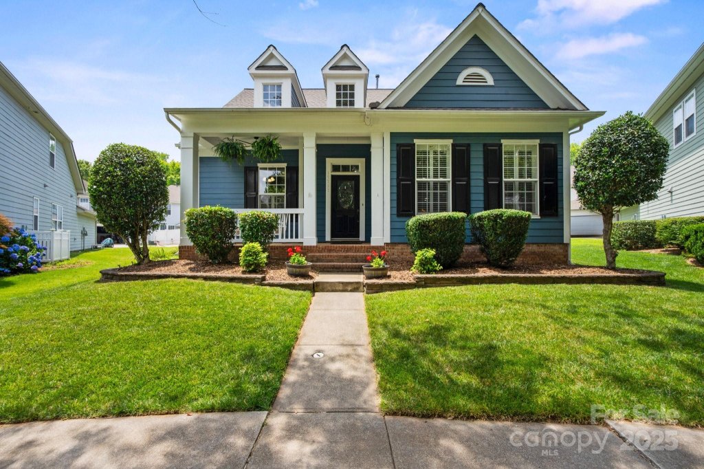 17711 North Shore Circle