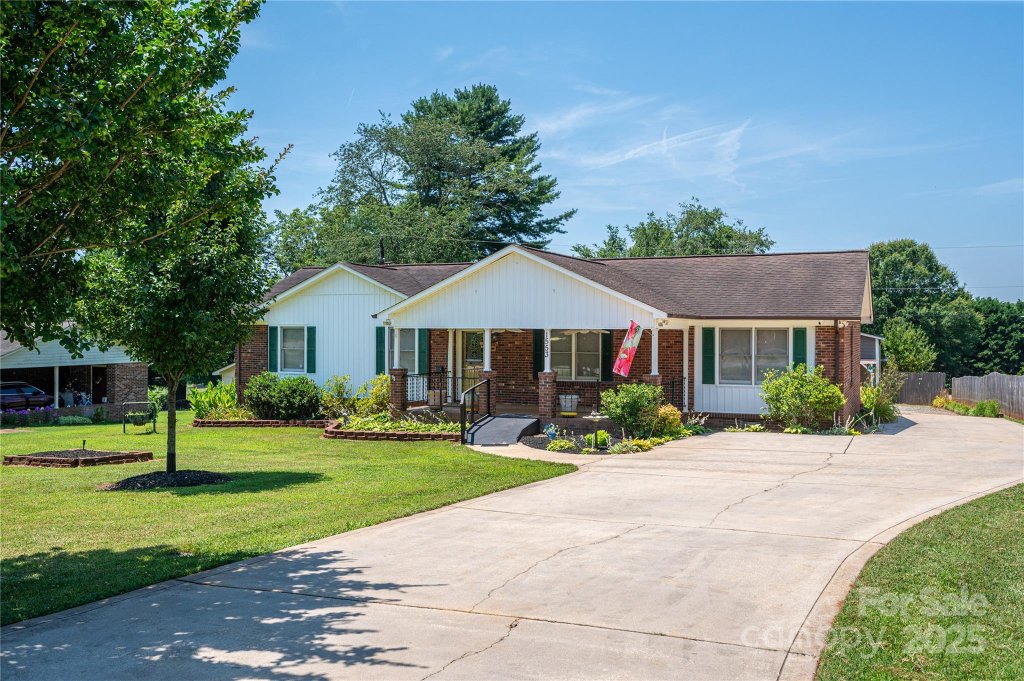 1553 Home Trail 51