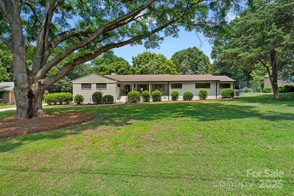 4209 Windwood Circle