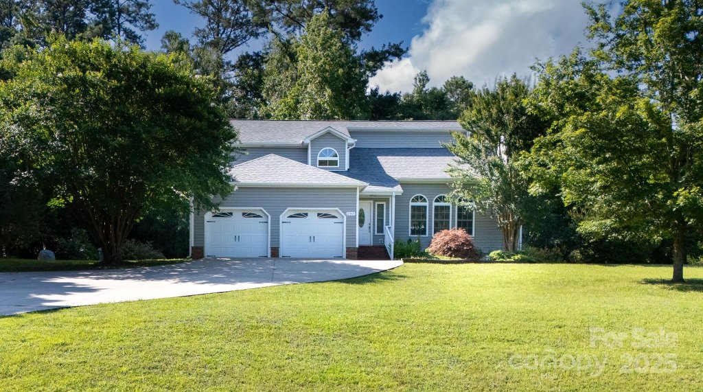 2949 Glenstone Drive