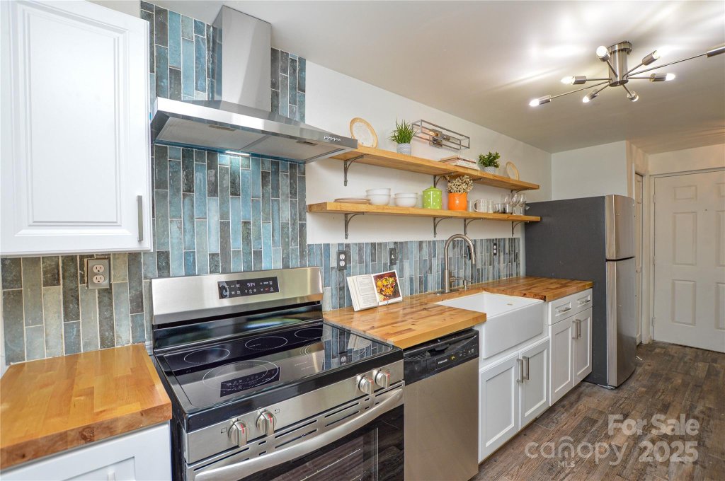 9325 Old Concord Road J