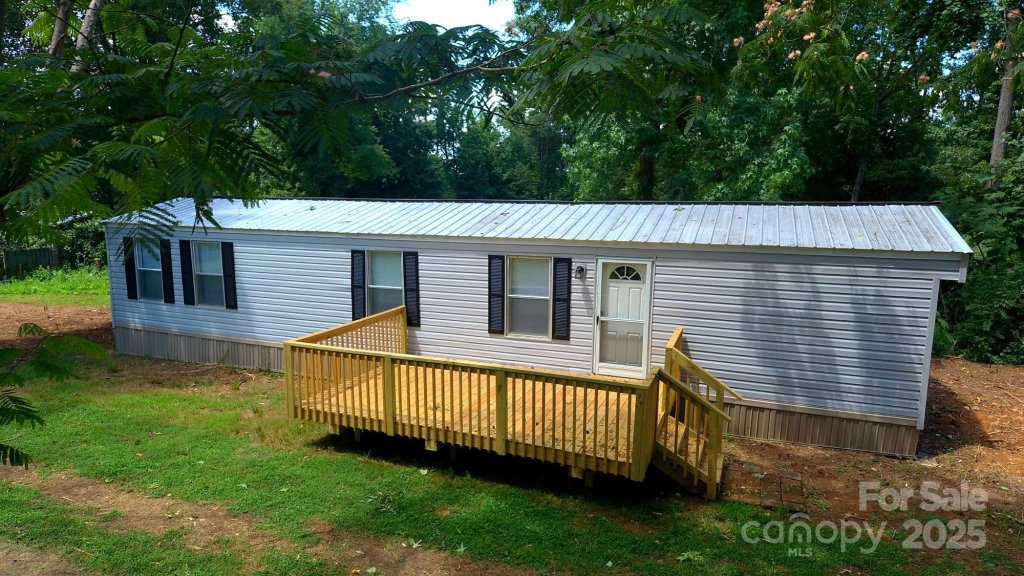 235 Leisure Lane