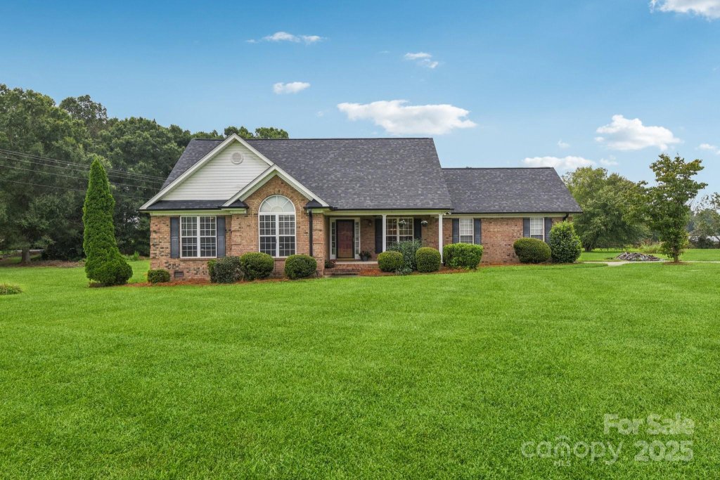 6746 Edwards Farm Lane