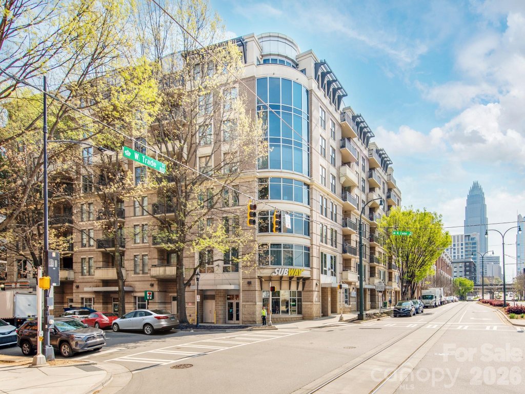 718 W Trade Street