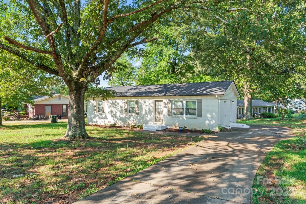 Northwoods, Kings Mountain community