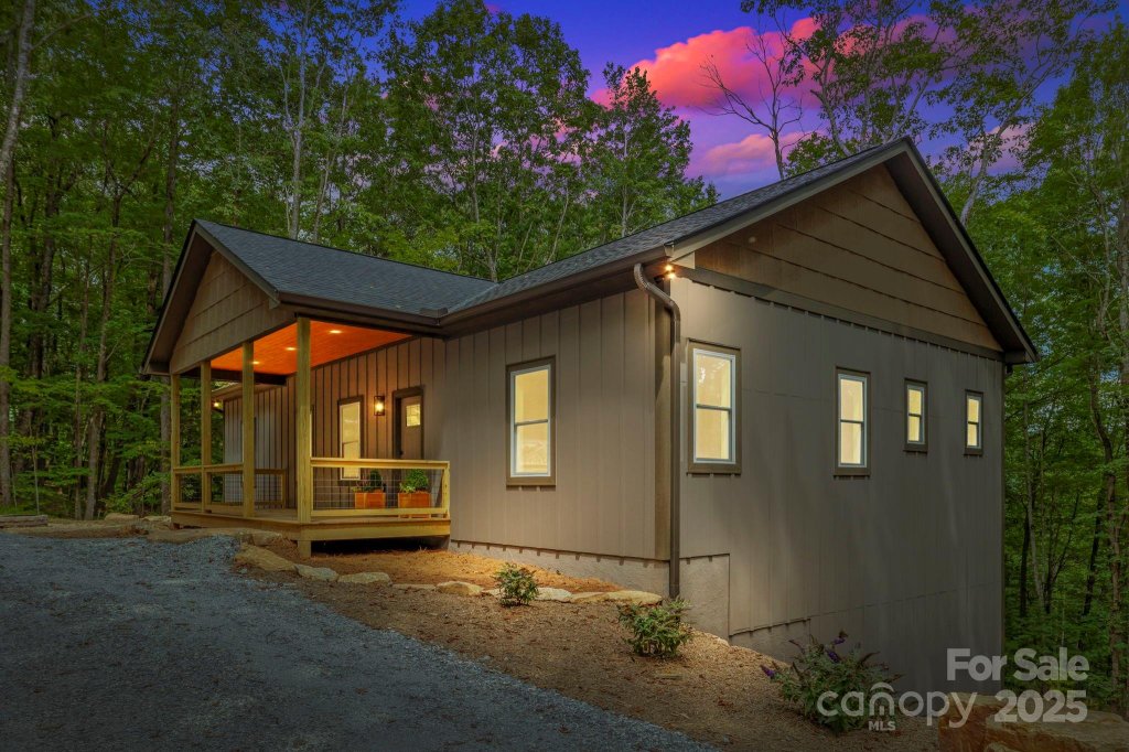 Rocky Mountain Estates, Lake Toxaway community