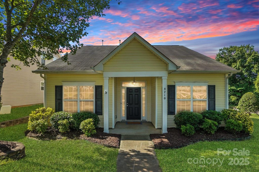 8710 Arrowhead Place Lane